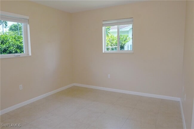 Building Photo - 10701 SW 77th Ct Rental