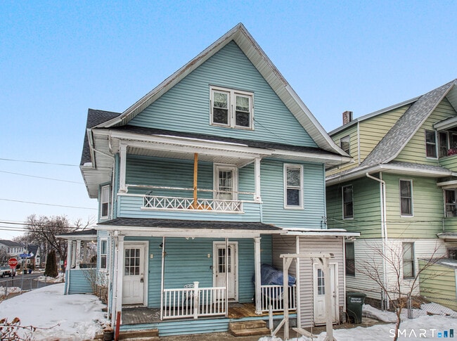 Photo - 361 Ridgefield Ave Unit 3rd Floor