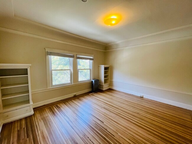 Photo - 250 Irving St Unidad 2