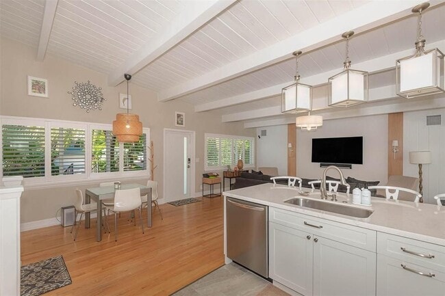 Photo - 1936 Harbour Inlet Dr