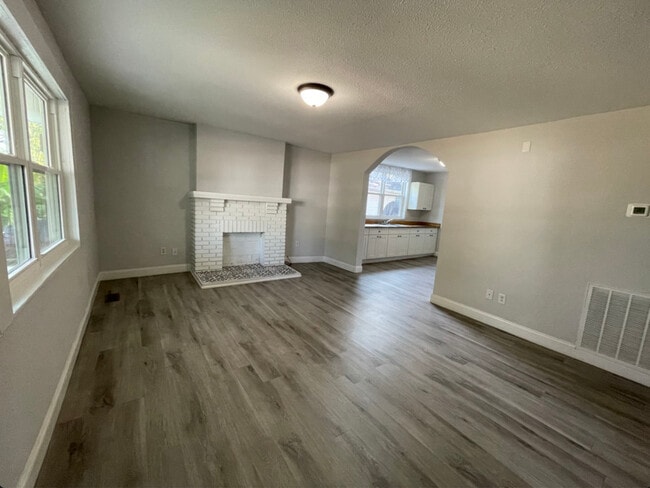 Photo - 1408 Iredell Ave