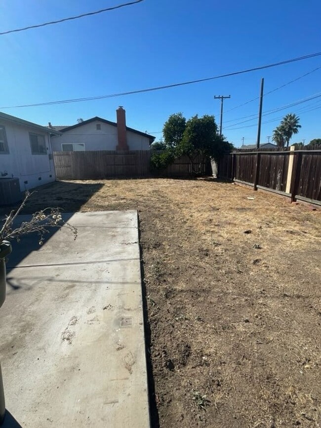 Photo - Great 3 bedroom 2 bath home ready for move-in