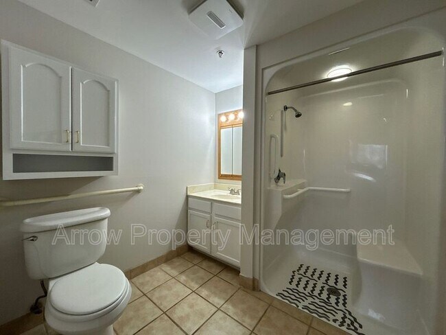 Photo - 180 Poppe Dr