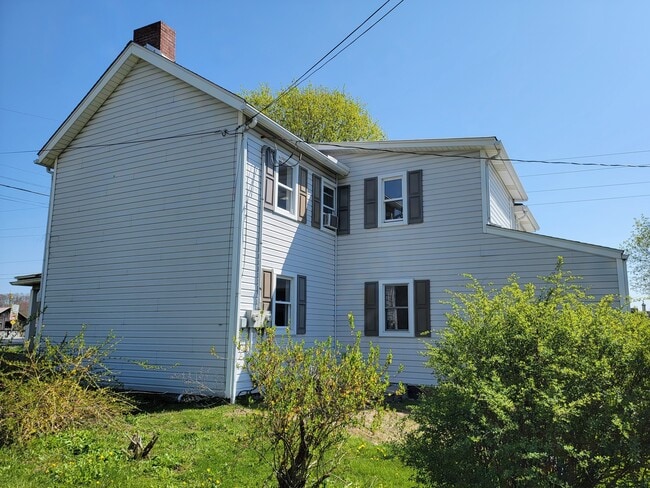 Building Photo - SandyHill Unit 2