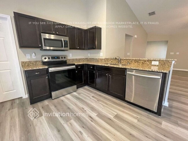 Photo - 5120 33rd Ave E