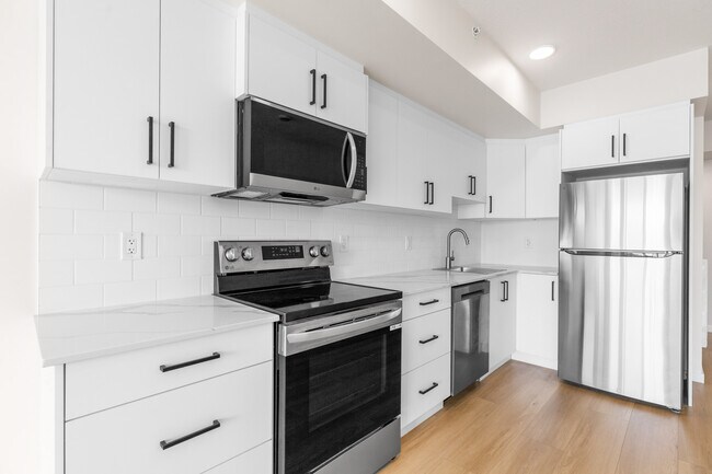 Photo - 10830-10114 114 St NW Unit 103