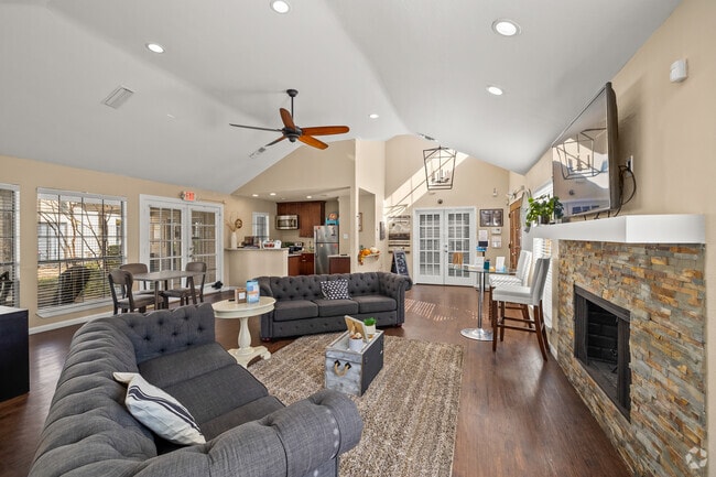 Photo - Fielder Crossing