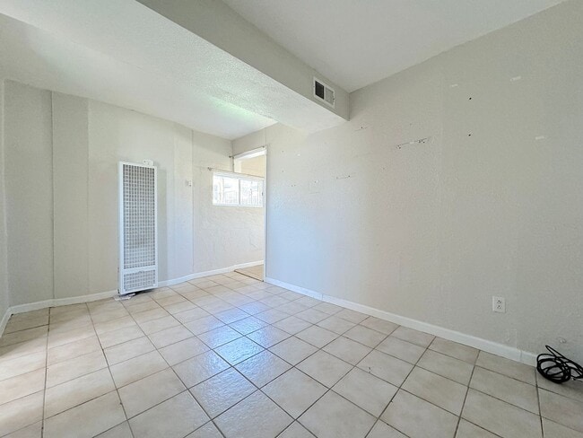 Photo - Central El Paso 1 bed/1 bath with ALL UTILTIES INCLUDED!