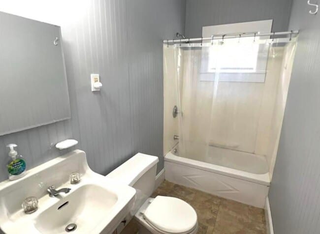 Photo - 116 Concord, Rear