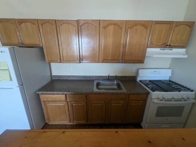 Photo - 645 Washington Ave Unit 1