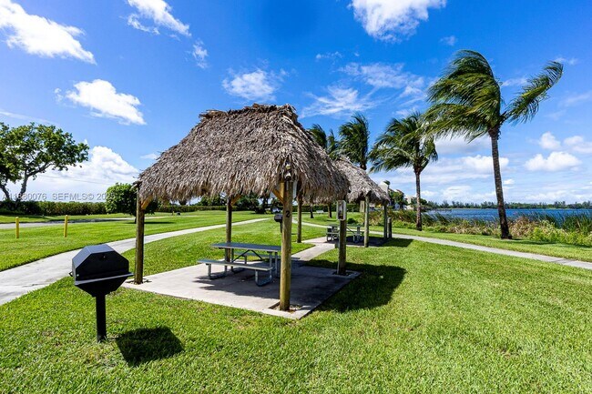 Photo - 109 Lake Emerald Dr Unidad 209