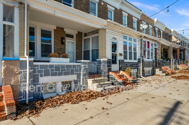 Photo - 438 Cornwall St