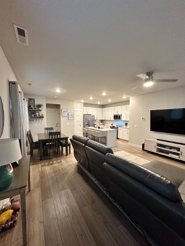 Photo - 2204 Hospitality Ln