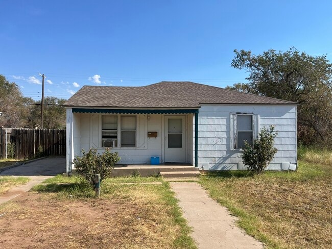 Building Photo - 2810 41st St Rental