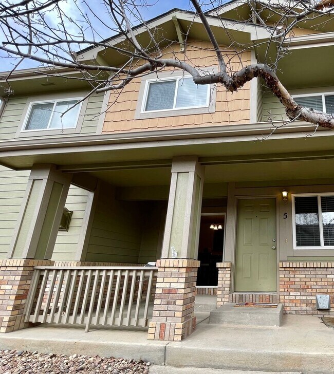 Photo - Townhome -2 bed 2.5 bath + bonus area