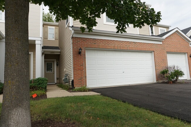 4555 Camden Ln