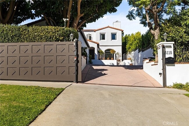 Photo - 5115 Los Feliz Blvd