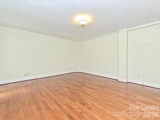 Photo - 2441 Vail Ave Unidad C4