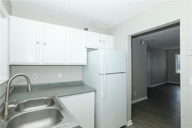 Photo - 2065 Alison Ct SW Unit 6