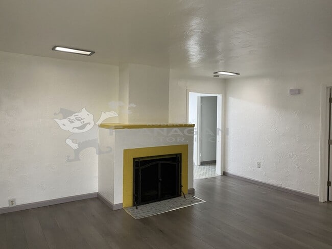 Photo - Charming 3 Bedroom/1.5 bathroom home with ...