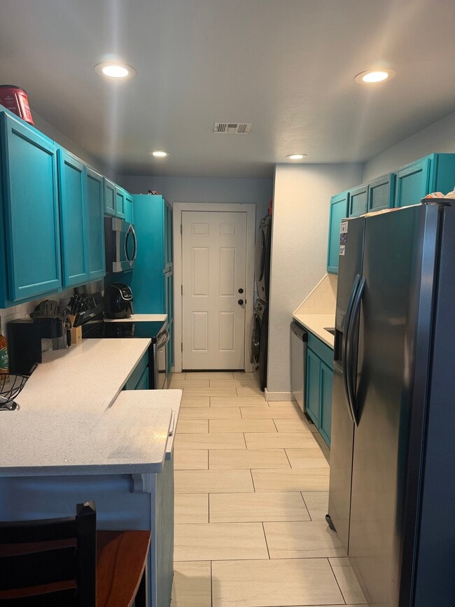 Photo - 815 E Lindsey St