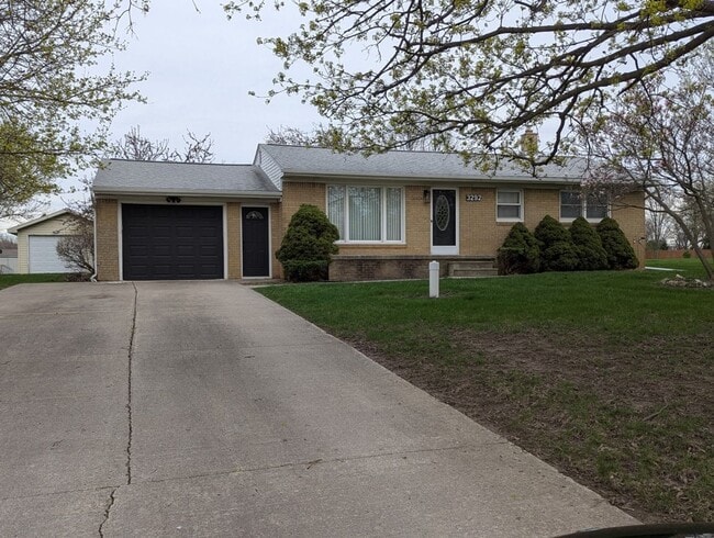Building Photo - 3 bedroom in Grand Blanc Twp.