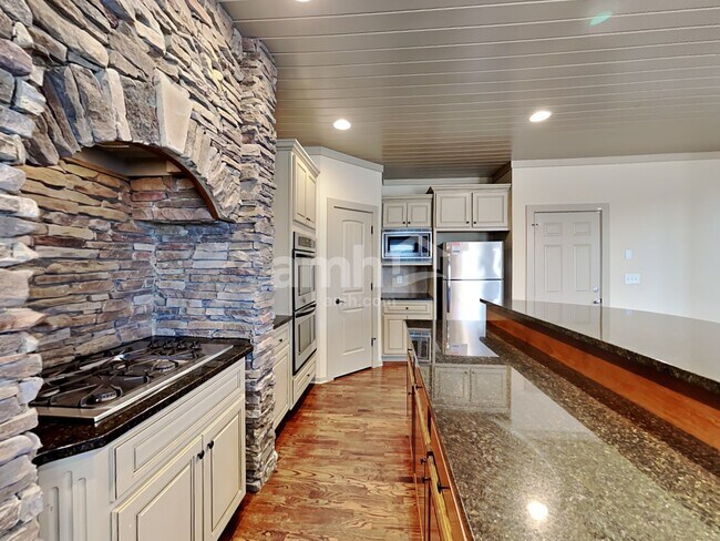 Photo - 2315 Well Springs Dr