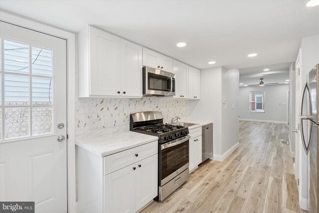 Photo - 408 Durfor St