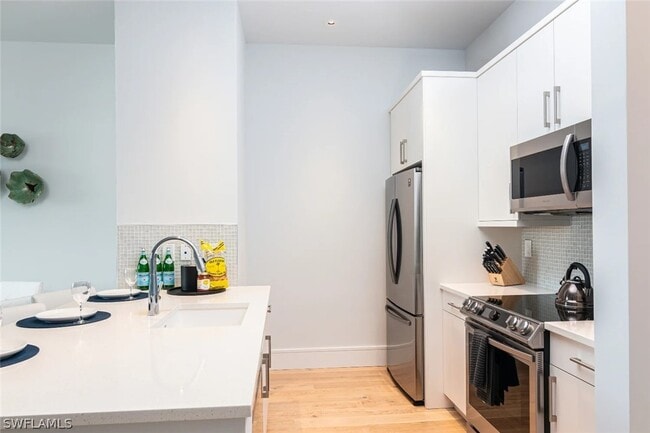 Photo - 101 8th St S Unidad 205