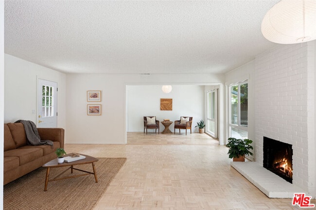Photo - 22736 Cantlay St