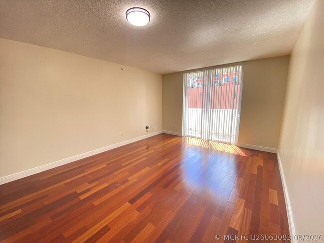 2030 Douglas Rd Unit 403