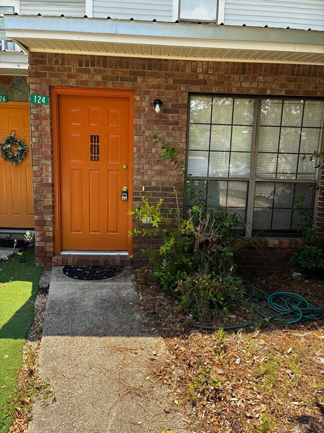 Back on Market! - Back on Market! House