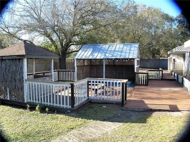 Photo - 33753 Camerton Rd