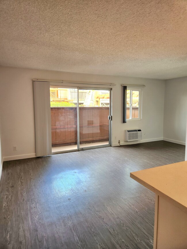 8726 Independence Ave Unit 111