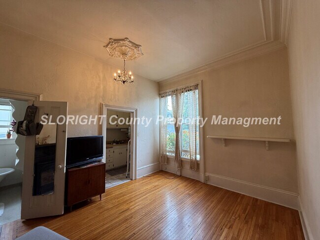 AVAILABLE SEPTEMBER - Nice Studio Unit Near Downtown SLO