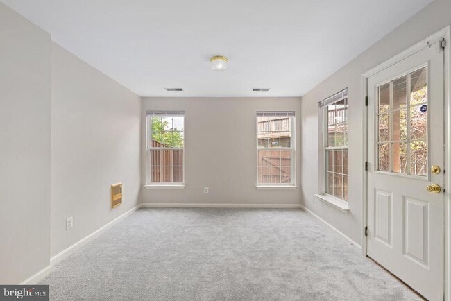 Photo - 13700 Barksdale Dr