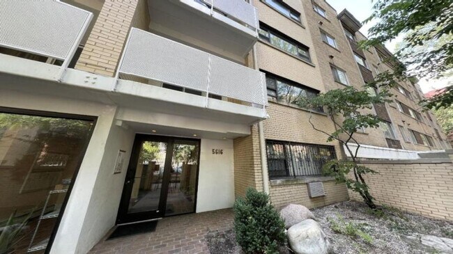 Building Photo - 0 bedroom in Chicago IL 60660 Unit 2E Rental