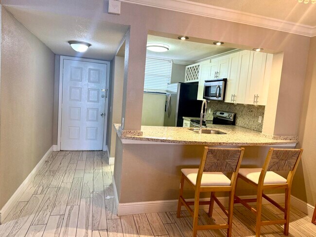 Photo - 111 Lake Emerald Dr Unit 404