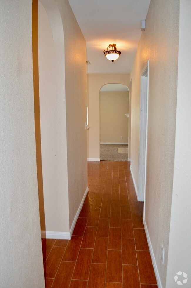 Building Photo - Beautiful 3/2 , located in Arborstone Rental