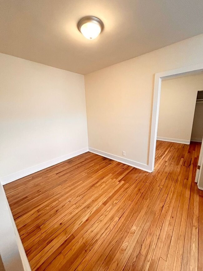 Photo - 2330 N Spaulding Ave Unit 1F