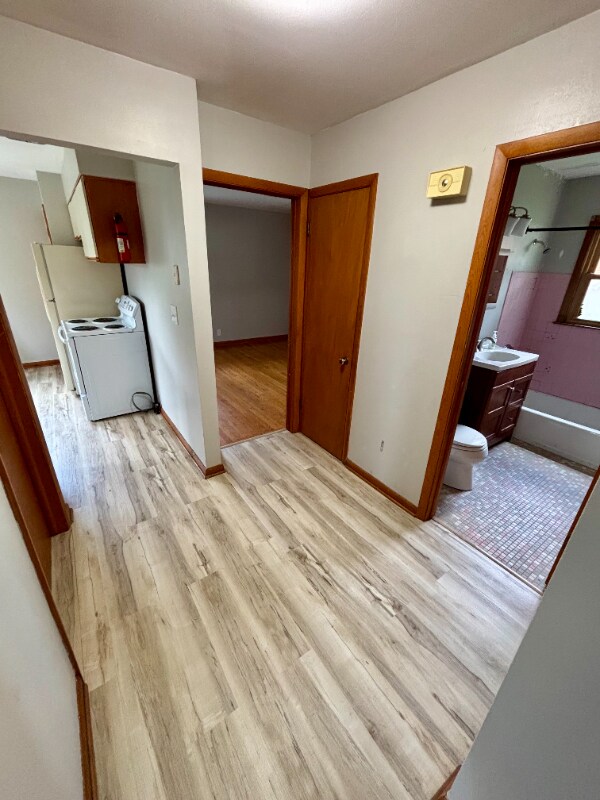 Photo - 3389 S Whitnall Ave Unit 3389