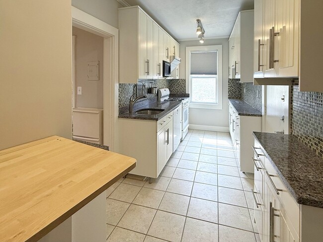 Photo - 20-2 Chiswick Rd Unit 2