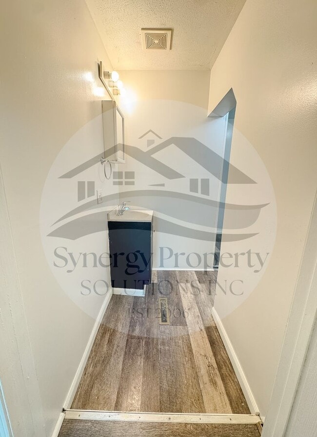 Photo - Large Mansfield Home