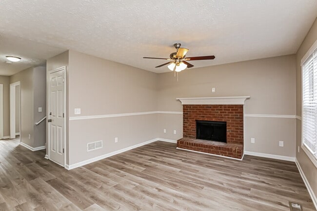 Photo - 2152 Glen Hope Ln