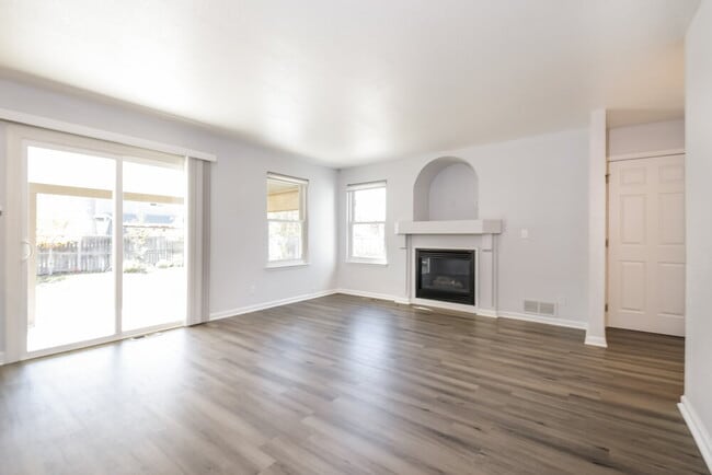 Photo - 6228 E 123rd Dr