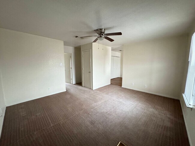 Photo - 1109 Circle M Dr Unidad Apt D