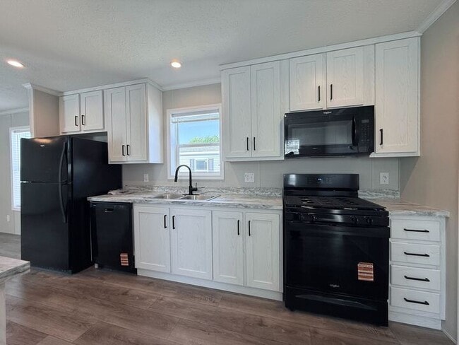 Photo - 52780 S Zacharias Ct