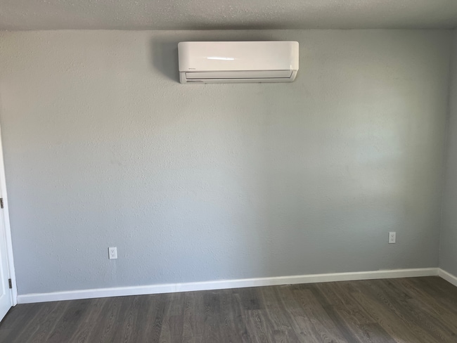 2433 Montgomery St Unidad 1