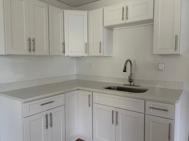 Photo - 15 Groveland St Unidad 2nd fl