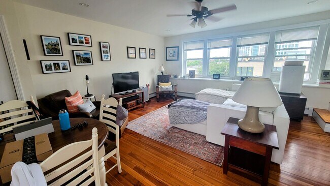 Photo - 1056 Cambridge St Unit #5